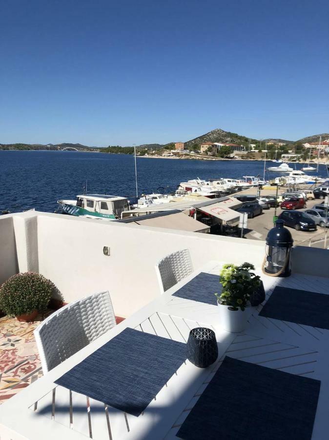 Seaside Appartamento Šibenik Esterno foto