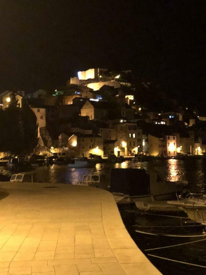 Seaside Appartamento Šibenik Esterno foto